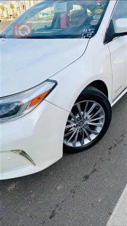 تويوتا أفالون